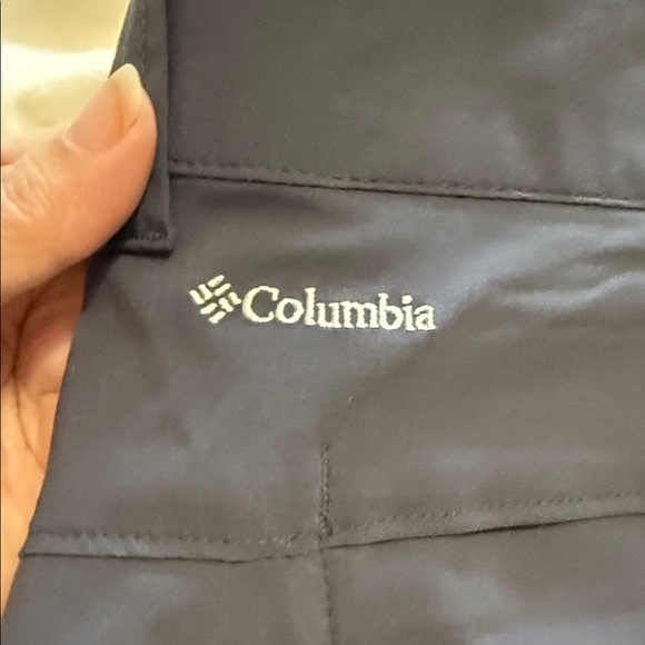 Columbia Women's Navy Flat Front Hiking Shorts 10 inseam like new 18w - Picture 8 of 10